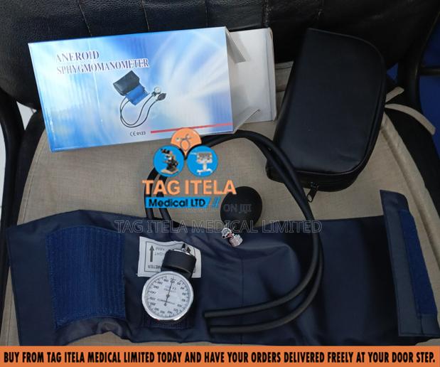 Aneroid Sphyg Without Stethoscope (Adult) · Photo 2
