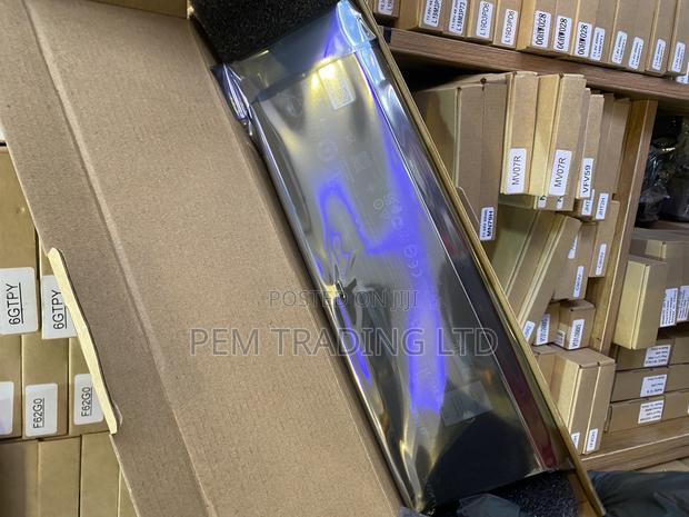 C903v Laptop Battery Compatible With Dell Precision Series · Photo 1