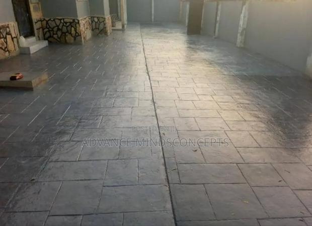 Durable Long Lasting Floor Design · Photo 2