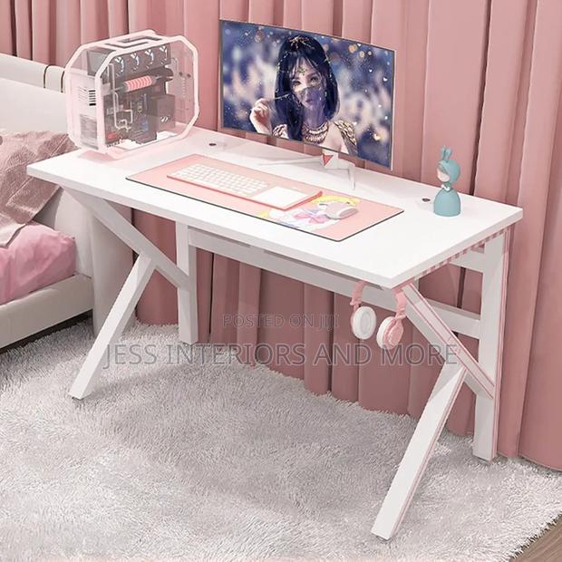 Computer Desk (White) · Photo 1