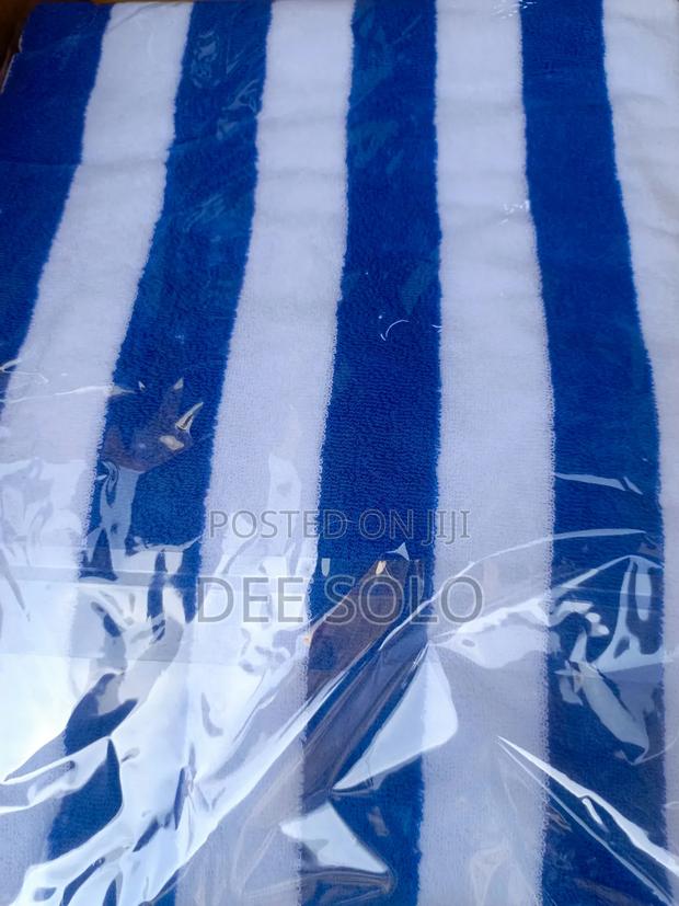 Towel for Pool Site · Photo 1