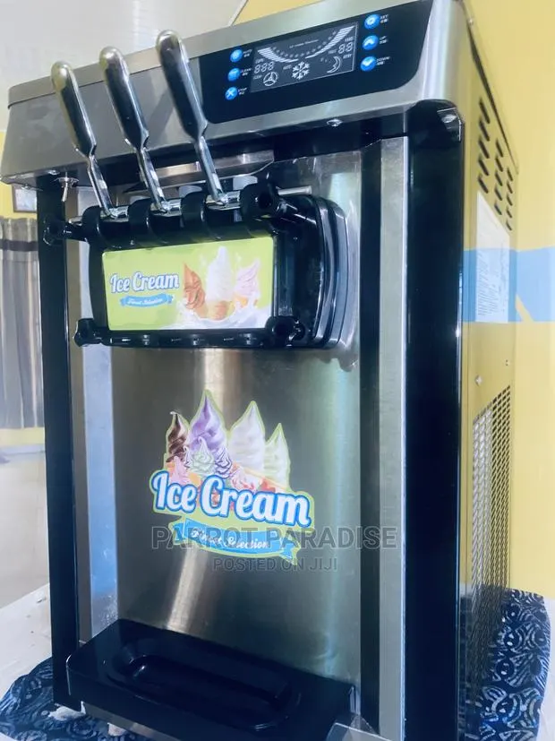 Ice Cream Machine for Rent · Photo 1