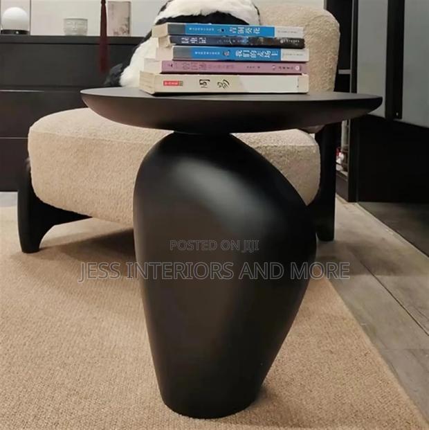 Side Table (Pebble Shaped) · Photo 5