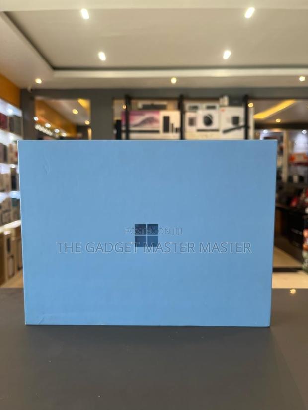 New Microsoft Surface Laptop 7 16GB Qualcomm Snapdragon X Plus 512GB · Photo 1