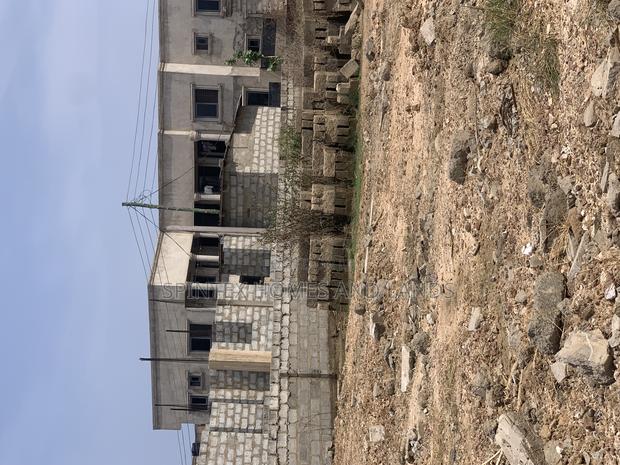 One Plot for Sale Around Emerf Estate And, Size 80/100 · Photo 8