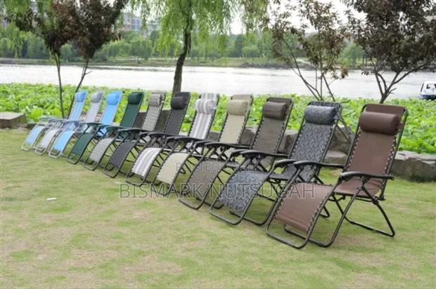 Foldable Outdoor Lounger Chairs · Photo 8