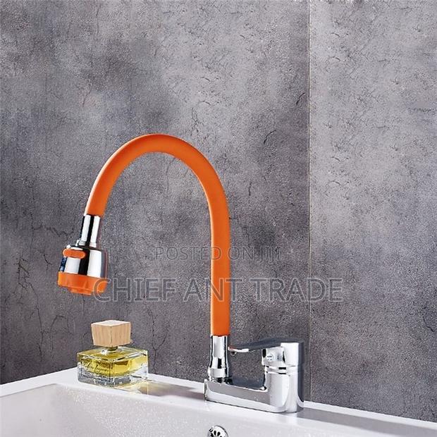 Flexible Kitchen Faucet G090gy · Photo 1