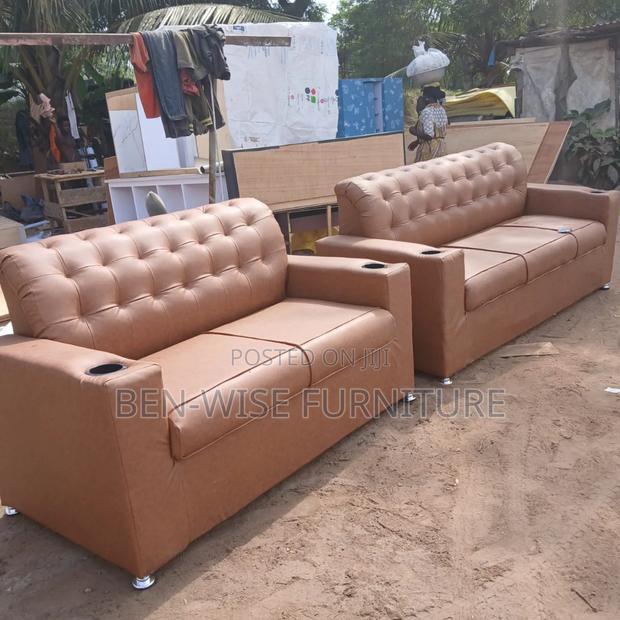 Quality Leather Chair · Photo 1