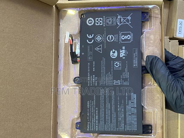 B31n1726 Replacement Laptop Battery Compatible With Asus · Photo 1