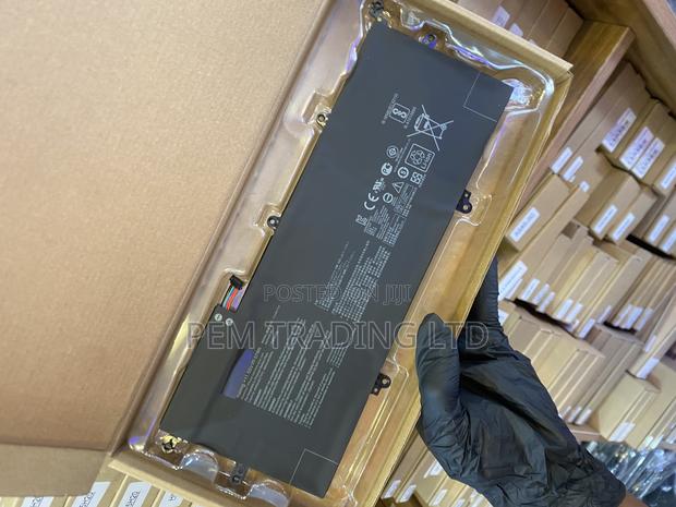 C31n1714 Laptop Battery for Asus Zenbook Flip 14 Ux461ua 1a · Photo 2