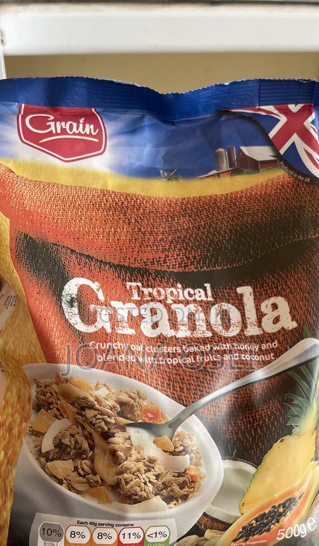 Tropical Granola · Photo 2