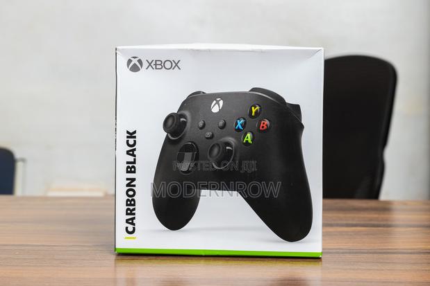 Xbox Wireless Gaming Controller · Photo 2