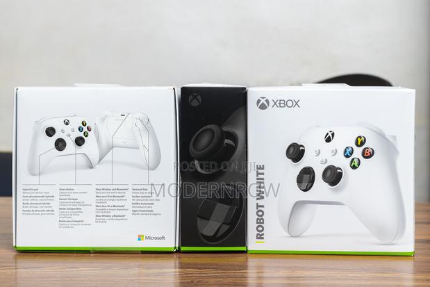 Xbox Wireless Gaming Controller · Photo 3