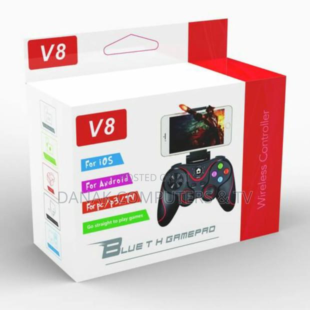 V13 Wireless Gaming Controller · Photo 1
