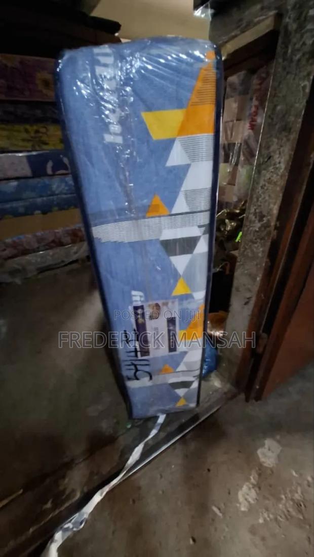 13inches Super High Density Mattress for Sale · Photo 1
