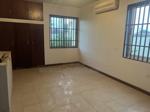 3bdrm House in Bronko, Baatsona Total for rent · Photo 3