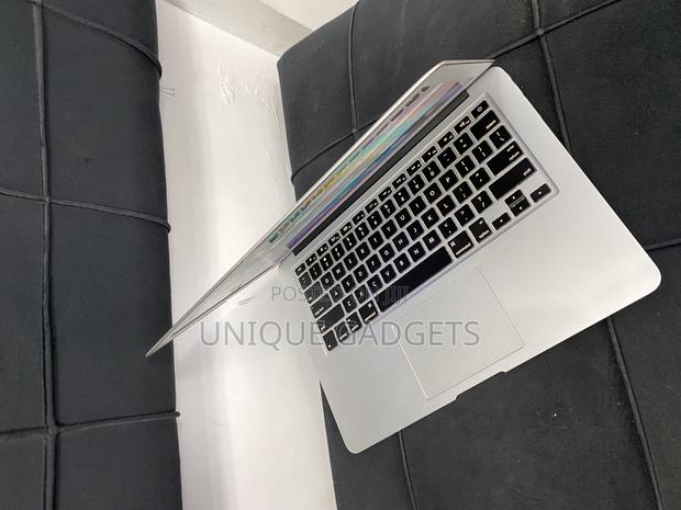 Laptop Apple MacBook Air 8GB Intel Core I5 SSD 128GB · Photo 3