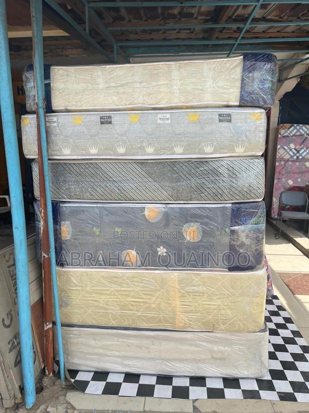 13inches Super High Density Mattress for Sale · Photo 1