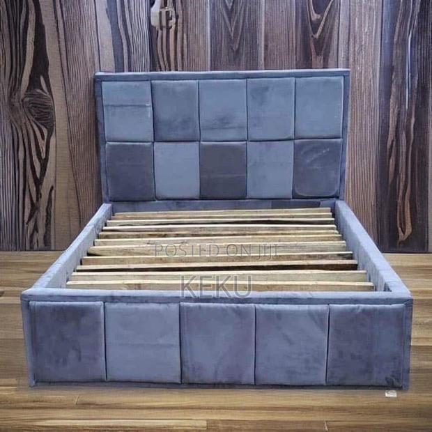 Jj Online Vibes Bed Frame · Photo 1