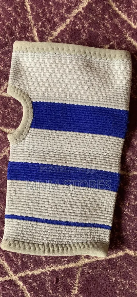 Wrist Brace Support · Photo 1