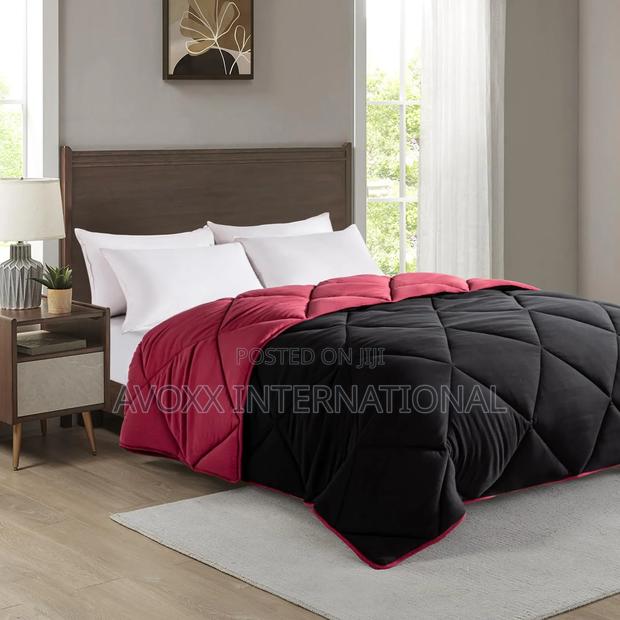 Down Alternative Duvet, Queen S.Comforter + 2 Pillow Covers · Photo 2