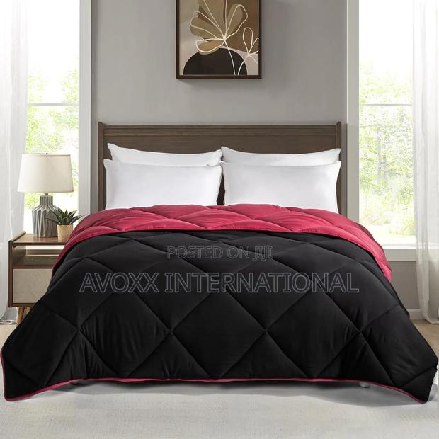 Down Alternative Duvet, Queen S.Comforter + 2 Pillow Covers · Photo 3