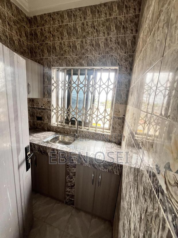 1bdrm Apartment in Dansoman for rent · Photo 7