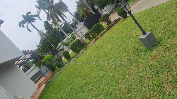10bdrm House in Dzorwulu for rent · Photo 5