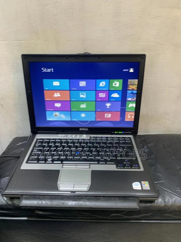 New Laptop Dell Latitude D610 4GB Intel HDD 160GB · Photo 4