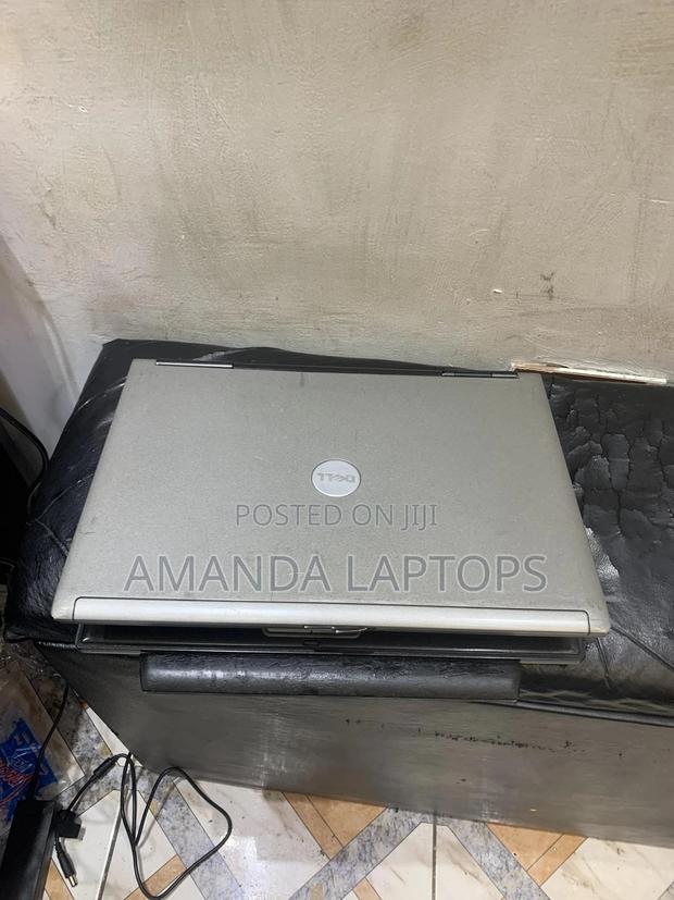 New Laptop Dell Latitude D610 4GB Intel HDD 160GB · Photo 1