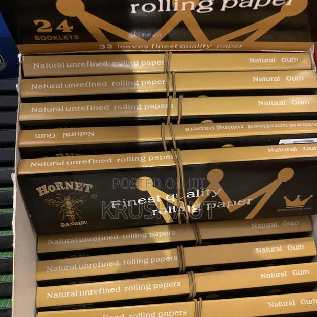 Black Hornet Rolling Paper - Slim · Photo 3