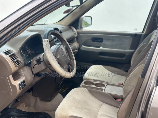 Honda CR-V Automatic 2005 Gold · Photo 4