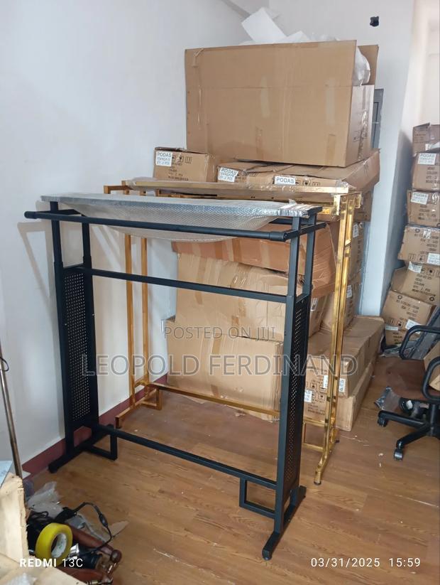 Adjustable Black Clothing Rack · Photo 4