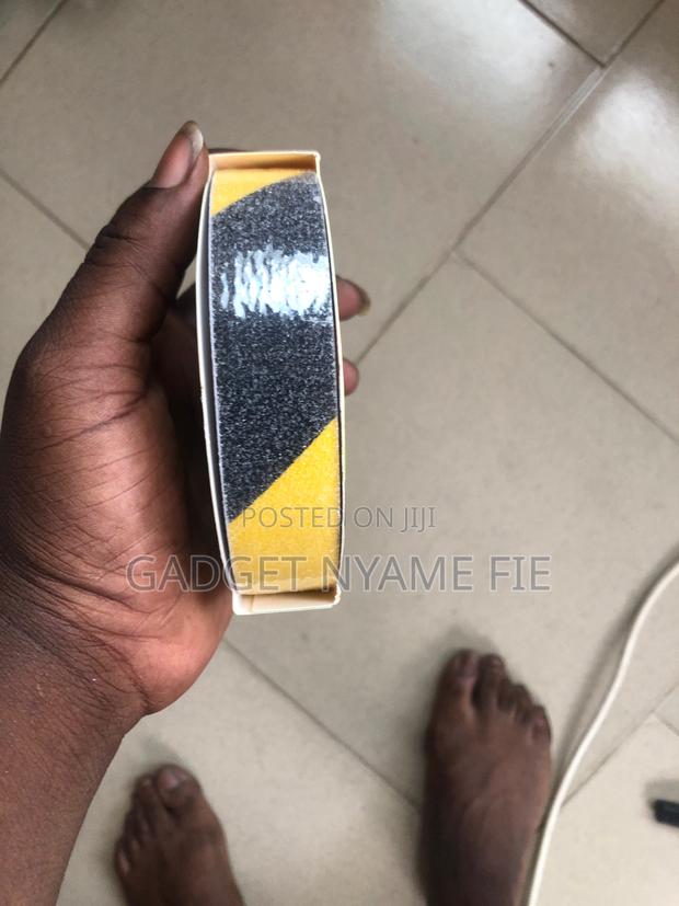 Antislip Tape (5 Meters * 25 Millimeters) · Photo 2
