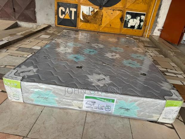 High Density Double Mattress for Sale · Photo 1