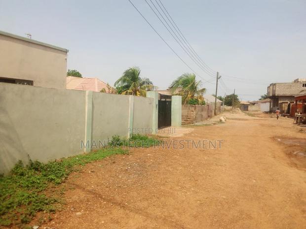 2bdrm House in Lake Side Estate for sale · Photo 3