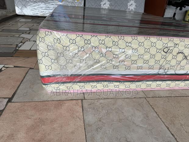 11inches Double Mattress for Sale · Photo 1