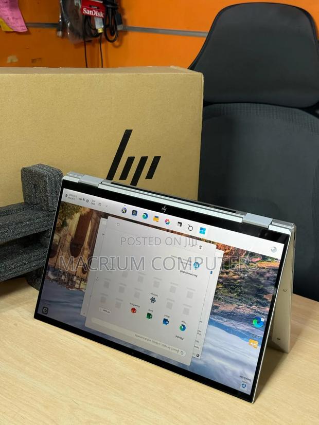 New Laptop HP EliteBook 1040 G8 32GB Intel Core I7 SSD 512GB · Photo 1