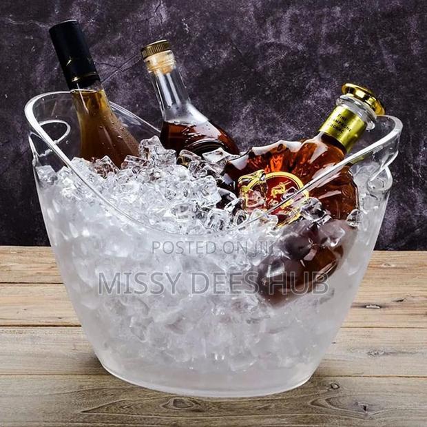 8 Litres Acrylic Ice Bucket · Photo 2