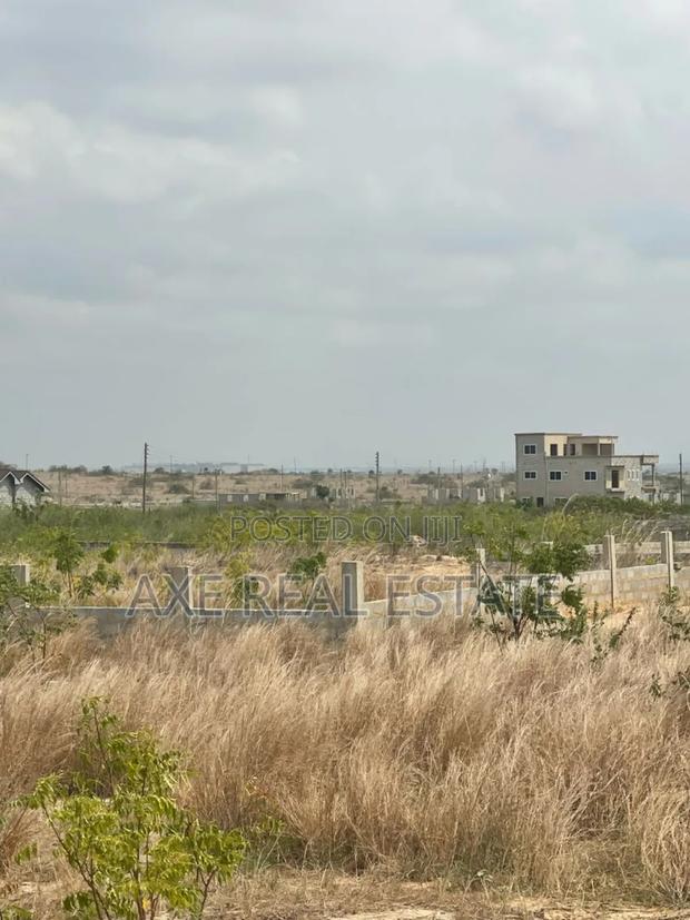 Mega 14 Days Discount Offers on Plots at Prampram Beach Road · Photo 1