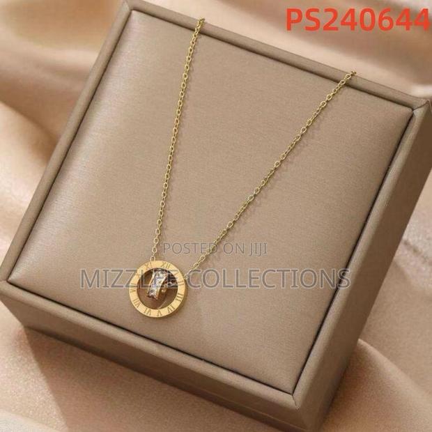 Stainless Steel Necklace · Photo 3