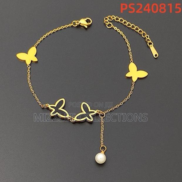 Stainless Steel Necklace · Photo 4