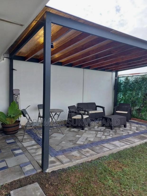 Pergola Installation · Photo 2