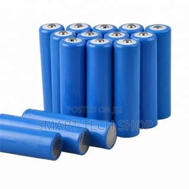 Rechargeable 3.7v 18650 Battery for Solar CCTV Camera, Light · Photo 5