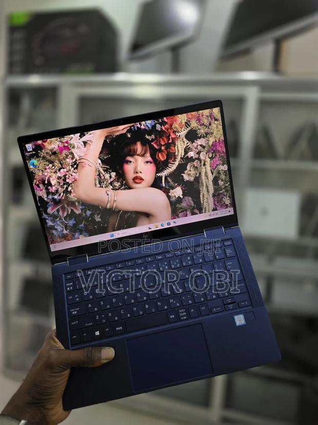 Laptop HP Dragonfly G2 8GB Intel Core I5 SSD 256GB · Photo 1