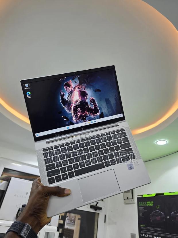 Laptop HP EliteBook 830 G7 16GB Intel Core I7 SSD 512GB · Photo 3