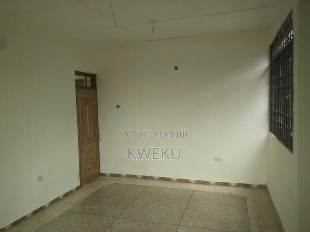 1bdrm Apartment in Estate Agency, Baatsona Total for rent · Photo 3