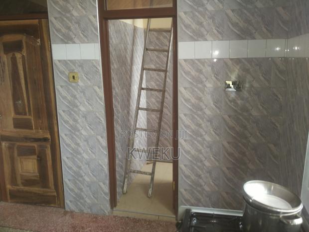 1bdrm Apartment in Estate Agency, Baatsona Total for rent · Photo 6