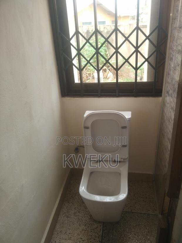 1bdrm Apartment in Estate Agency, Baatsona Total for rent · Photo 3
