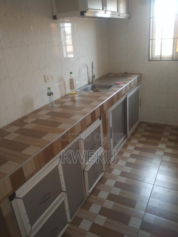 1bdrm Apartment in Estate Agency, Baatsona Total for rent · Photo 3